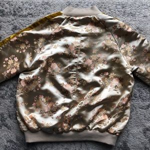 Unique Silk Yellow/Pearl Jacket!